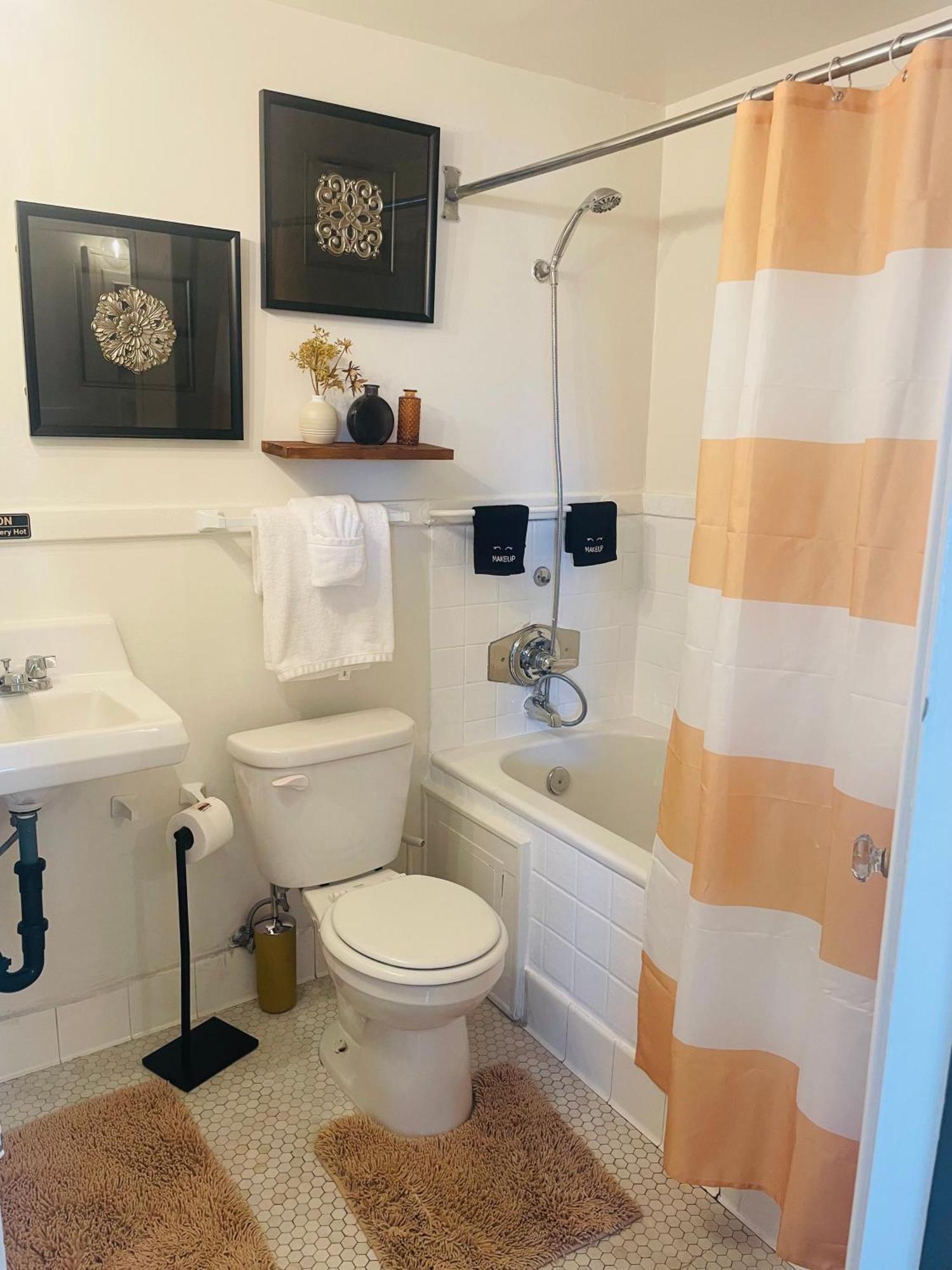 Private Cozy Studio, Peek A Boo Ocean View For 2 Long Beach Eksteriør billede