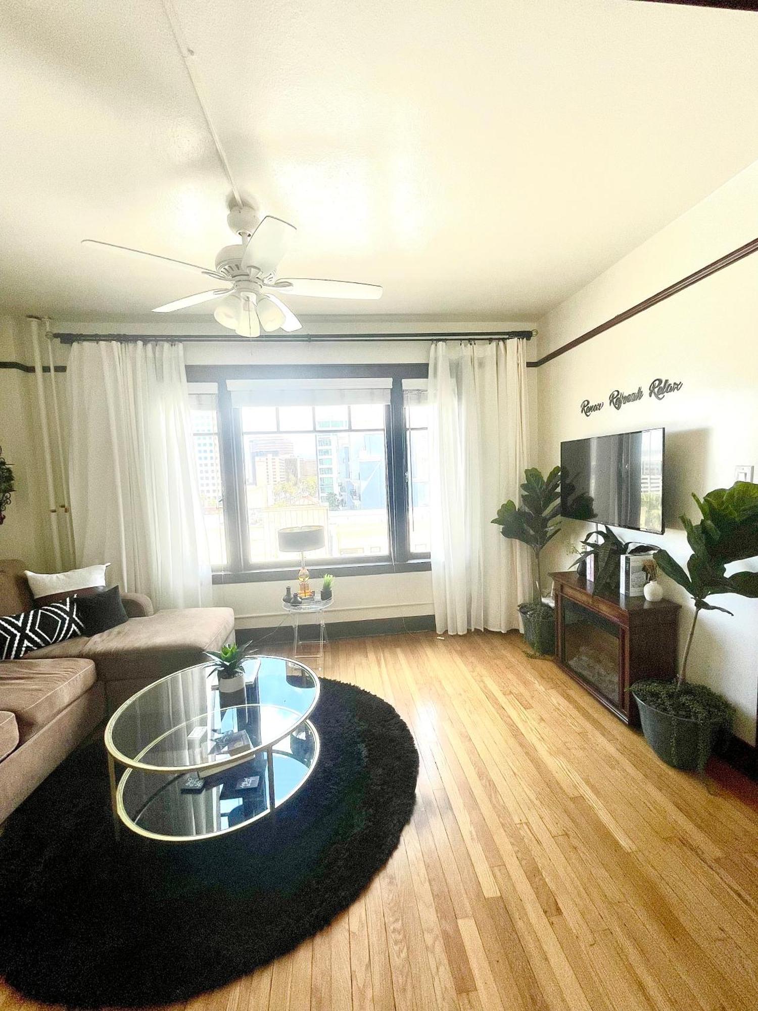 Private Cozy Studio, Peek A Boo Ocean View For 2 Long Beach Eksteriør billede